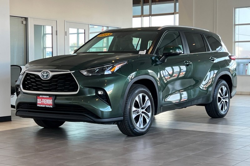 Toyota Highlander Vehicle Full-screen Gallery Image 08