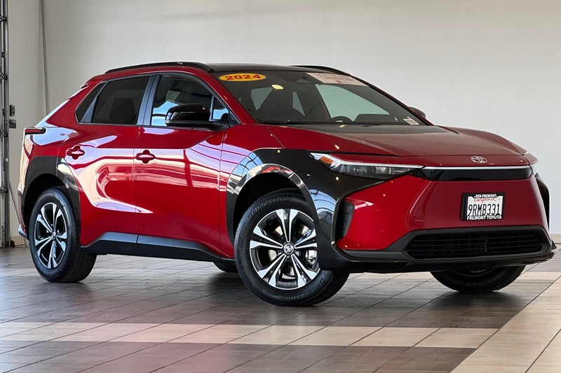 Toyota bZ4X Vehicle Full-screen Gallery Image 02