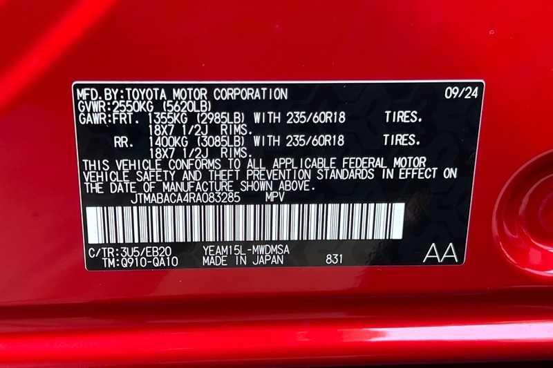 Toyota bZ4X Vehicle Full-screen Gallery Image 29