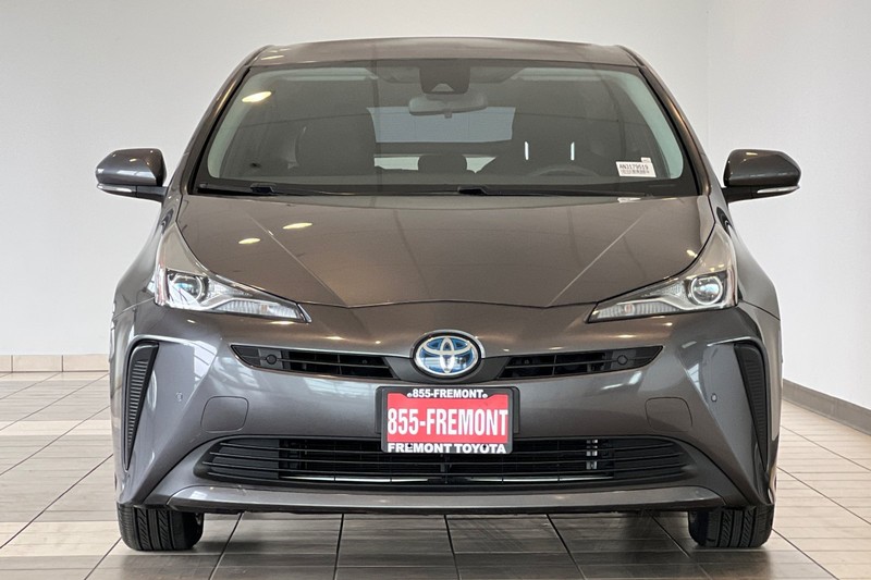 Toyota Prius Vehicle Full-screen Gallery Image 09