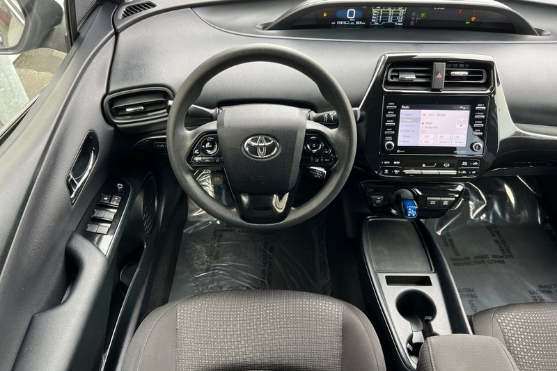 Toyota Prius Vehicle Full-screen Gallery Image 14