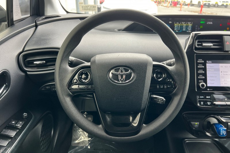 Toyota Prius Vehicle Full-screen Gallery Image 23