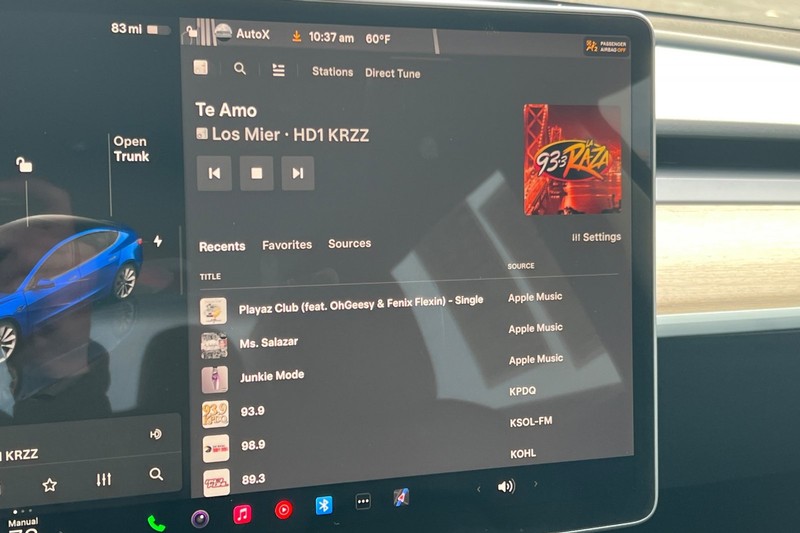 Tesla Model 3 Vehicle Full-screen Gallery Image 17