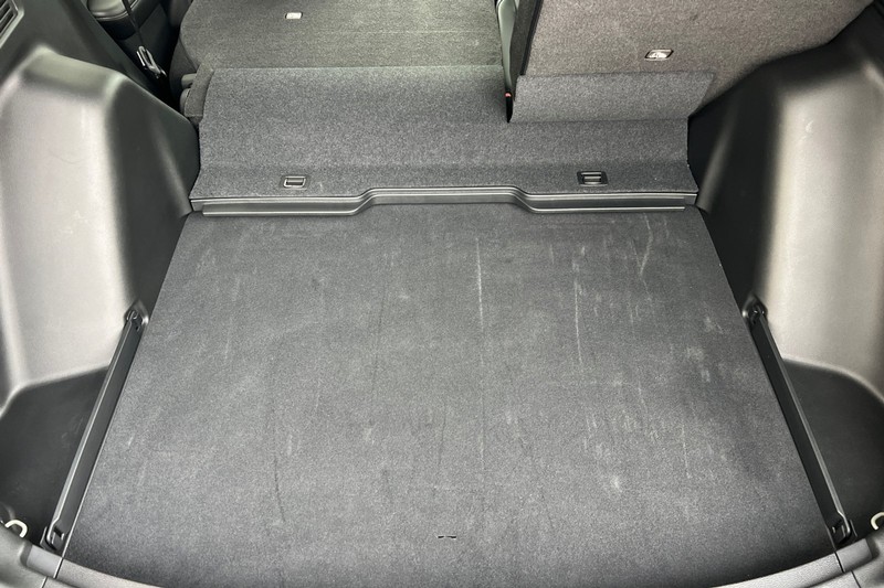 Honda CR-V Vehicle Full-screen Gallery Image 15