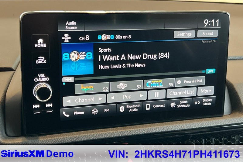 Honda CR-V Vehicle Full-screen Gallery Image 28