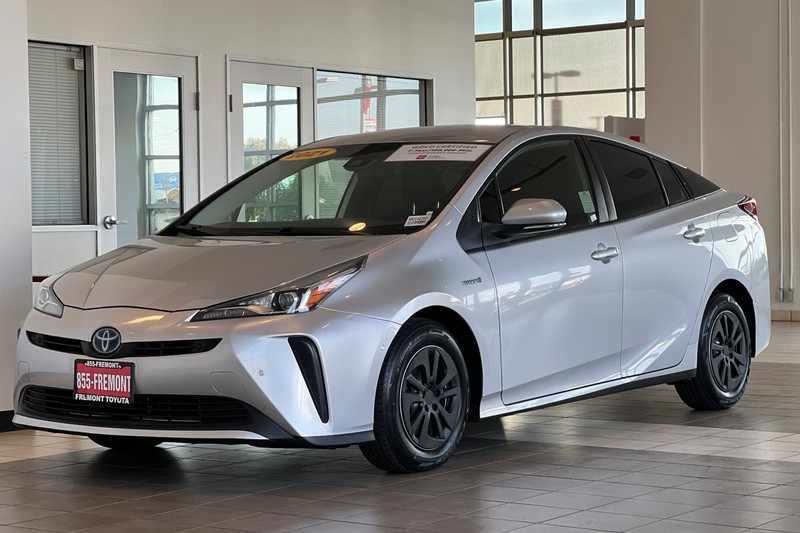 Toyota Prius Vehicle Full-screen Gallery Image 08