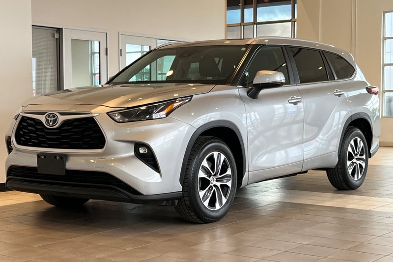 Toyota Highlander Vehicle Full-screen Gallery Image 08