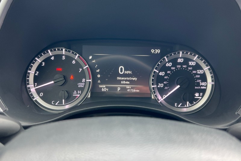 Toyota Highlander Vehicle Full-screen Gallery Image 25