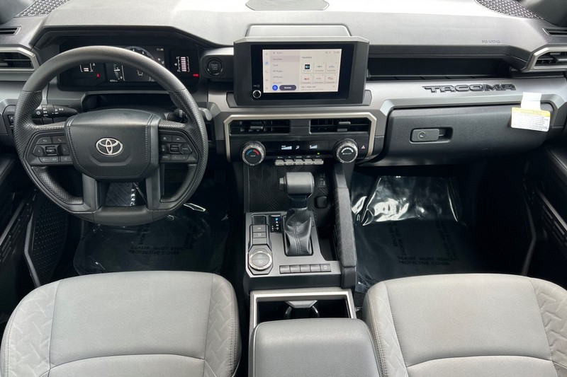 Toyota Tacoma 2WD Vehicle Full-screen Gallery Image 13