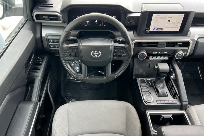 Toyota Tacoma 2WD Vehicle Full-screen Gallery Image 14