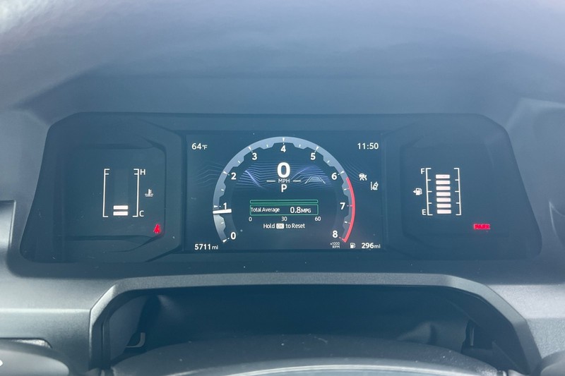 Toyota Tacoma 2WD Vehicle Full-screen Gallery Image 23