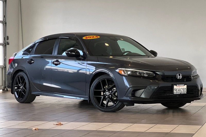 Honda Civic Sedan Vehicle Full-screen Gallery Image 02