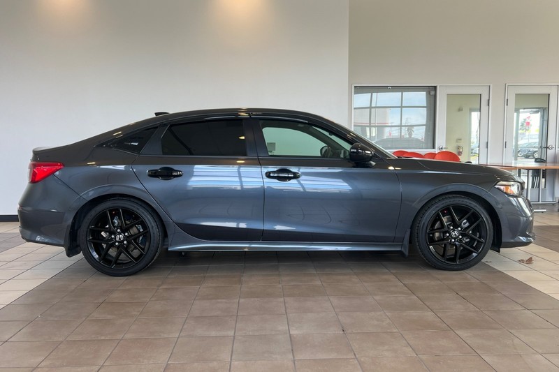 Honda Civic Sedan Vehicle Full-screen Gallery Image 03