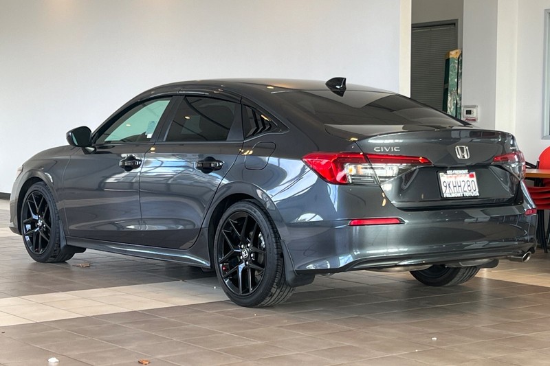 Honda Civic Sedan Vehicle Full-screen Gallery Image 06