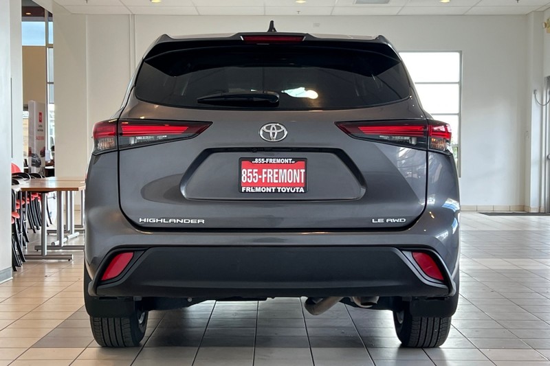 Toyota Highlander Vehicle Full-screen Gallery Image 05