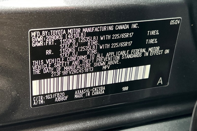 Toyota RAV4 Vehicle Full-screen Gallery Image 28