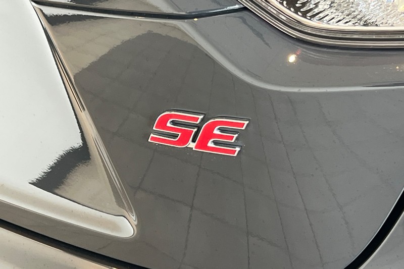 Toyota Corolla Vehicle Full-screen Gallery Image 25