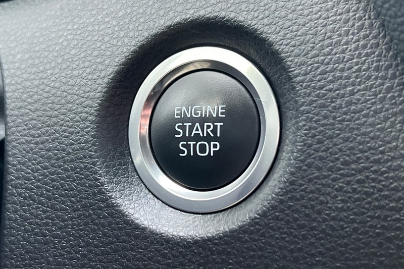 Toyota Corolla Vehicle Full-screen Gallery Image 26