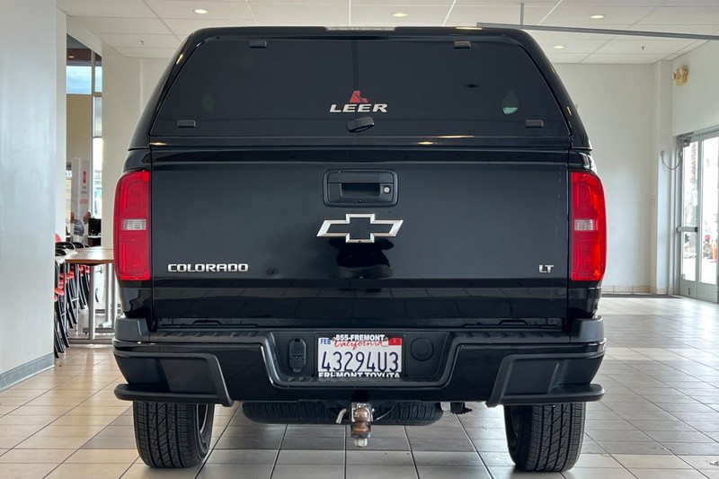 Chevrolet Colorado Vehicle Full-screen Gallery Image 05