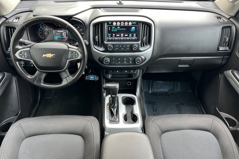 Chevrolet Colorado Vehicle Full-screen Gallery Image 13