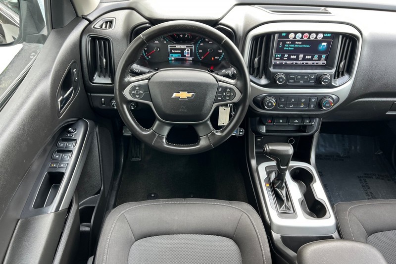 Chevrolet Colorado Vehicle Full-screen Gallery Image 14
