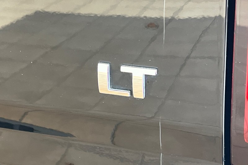 Chevrolet Colorado Vehicle Full-screen Gallery Image 25