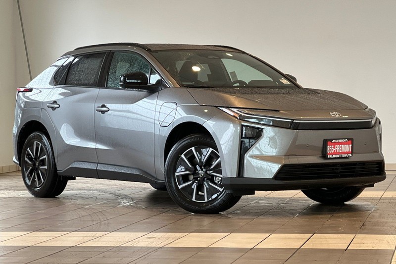 Toyota bZ Vehicle Full-screen Gallery Image 02