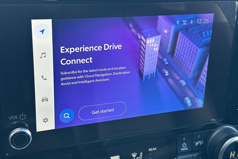 Toyota Highlander Vehicle Full-screen Gallery Image 19