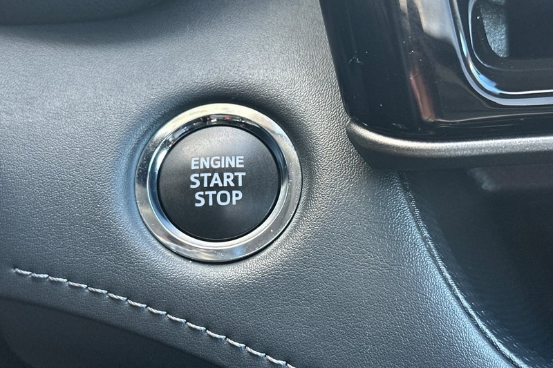 Toyota Highlander Vehicle Full-screen Gallery Image 23