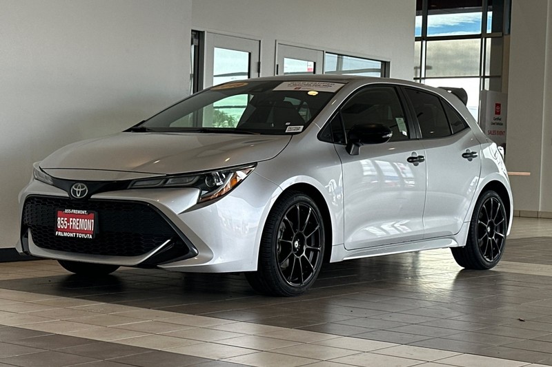 Toyota Corolla Hatchback Vehicle Full-screen Gallery Image 08