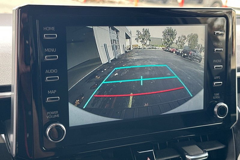 Toyota Corolla Hatchback Vehicle Full-screen Gallery Image 19