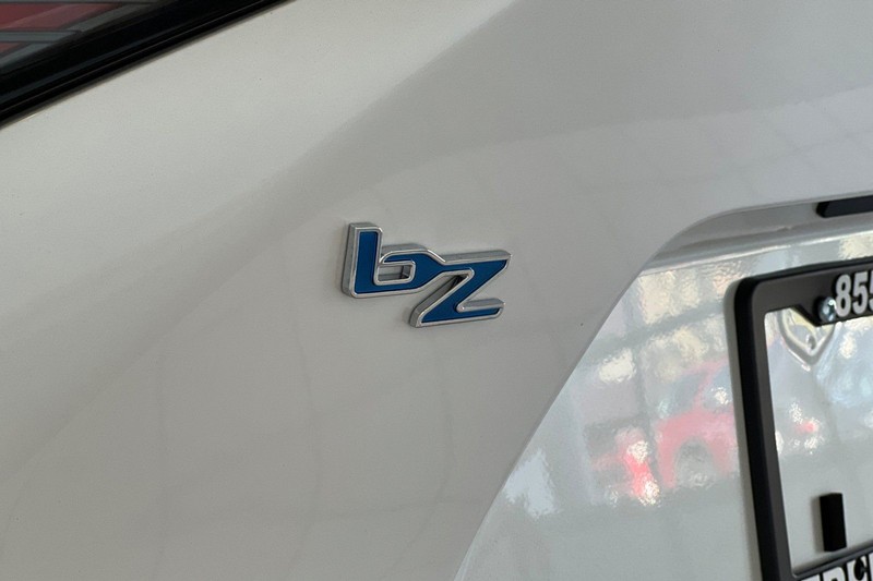 Toyota bZ Vehicle Full-screen Gallery Image 07