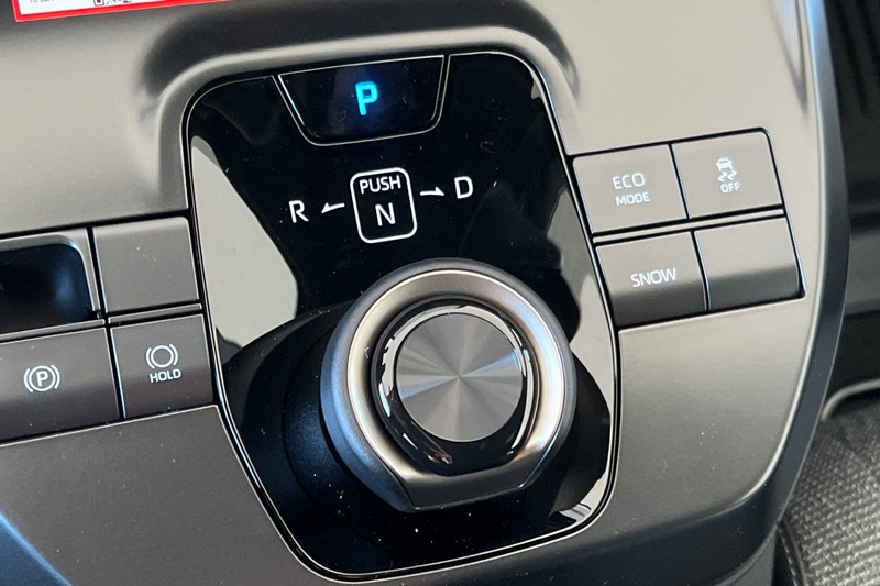 Toyota bZ Vehicle Full-screen Gallery Image 19