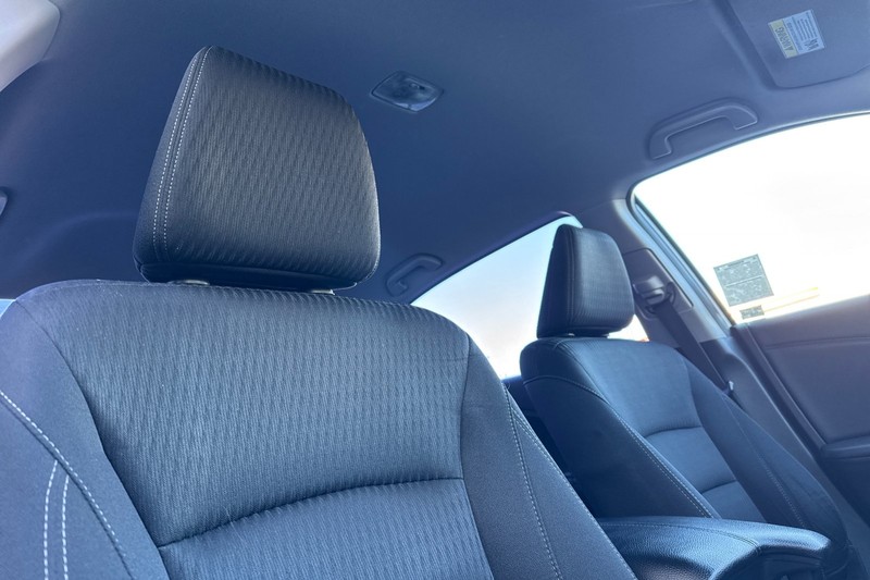 Honda Accord Sedan Vehicle Full-screen Gallery Image 16