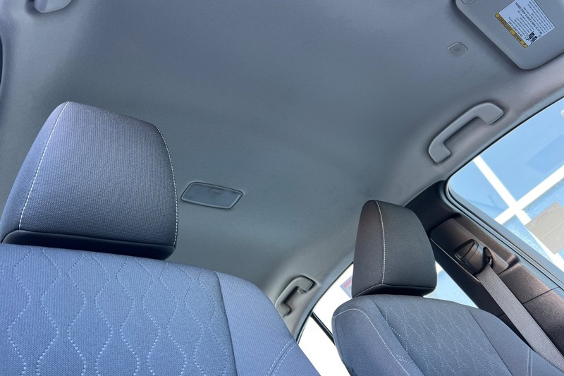 Toyota Corolla Vehicle Full-screen Gallery Image 16