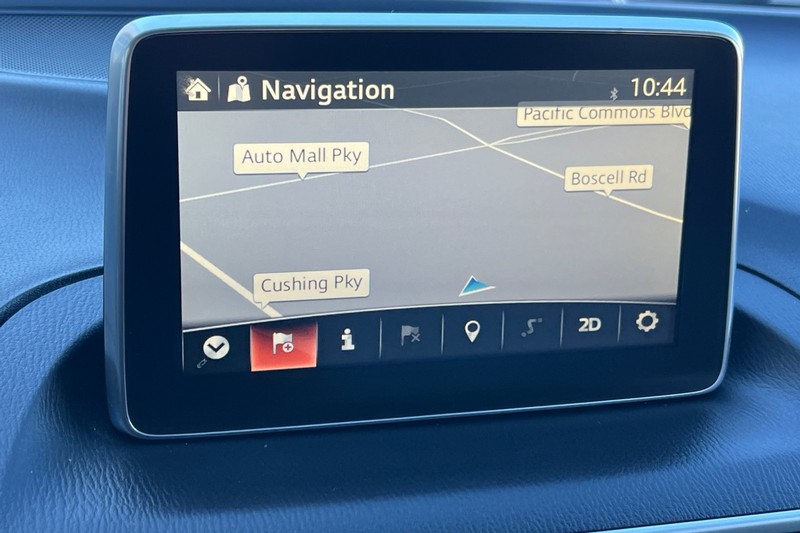 Mazda Mazda3 Sedan Vehicle Full-screen Gallery Image 18