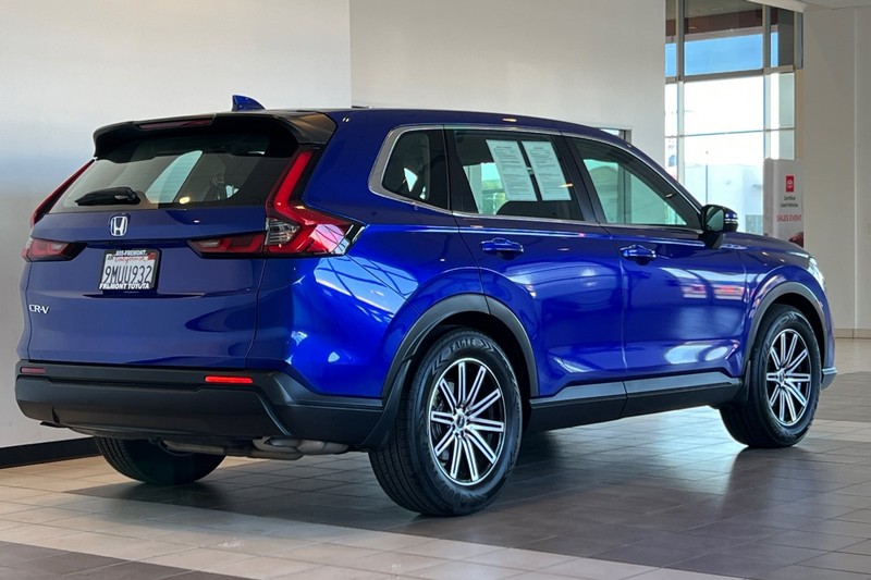 Honda CR-V Vehicle Full-screen Gallery Image 04