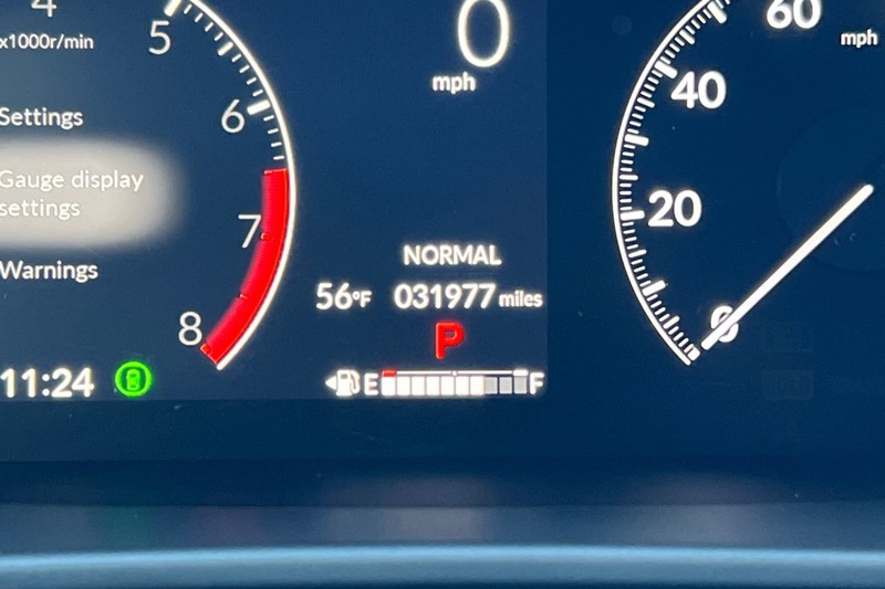 Honda CR-V Vehicle Full-screen Gallery Image 25