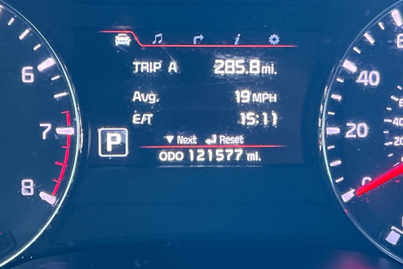 Kia Forte Vehicle Full-screen Gallery Image 25