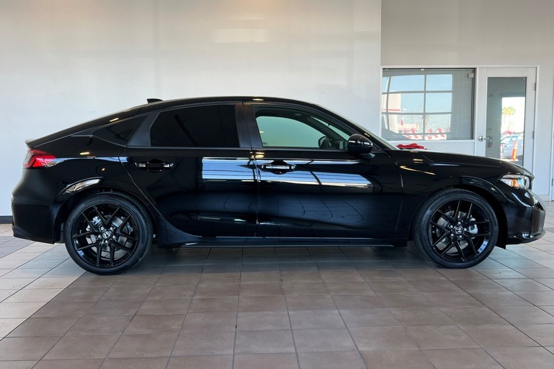 Honda Civic Hatchback Hybrid Vehicle Full-screen Gallery Image 03