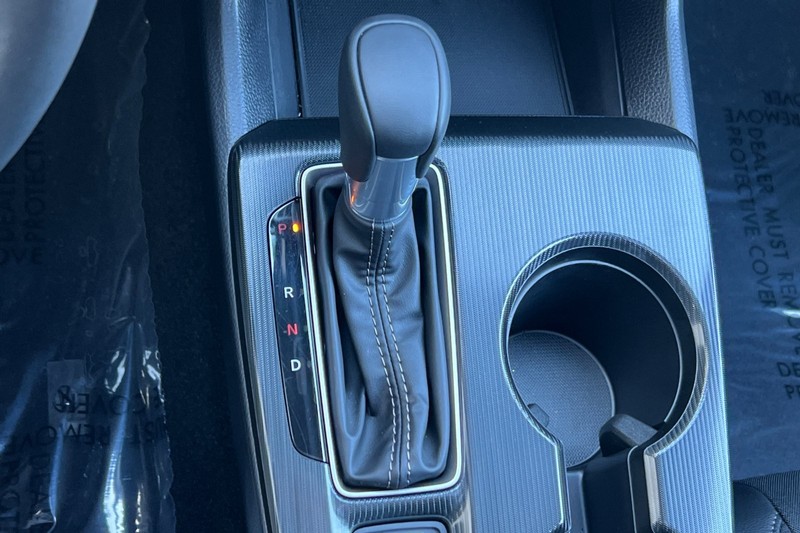 Honda Civic Hatchback Hybrid Vehicle Full-screen Gallery Image 20