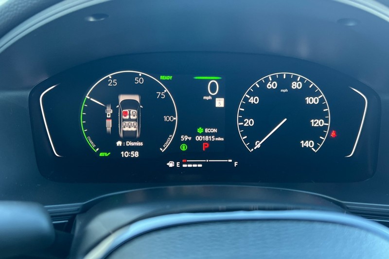 Honda Civic Hatchback Hybrid Vehicle Full-screen Gallery Image 23