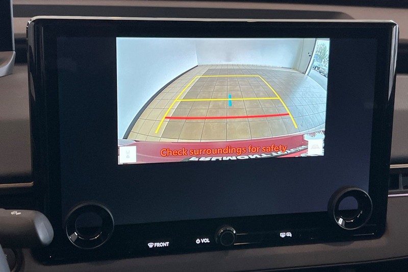 Toyota bZ Vehicle Full-screen Gallery Image 17