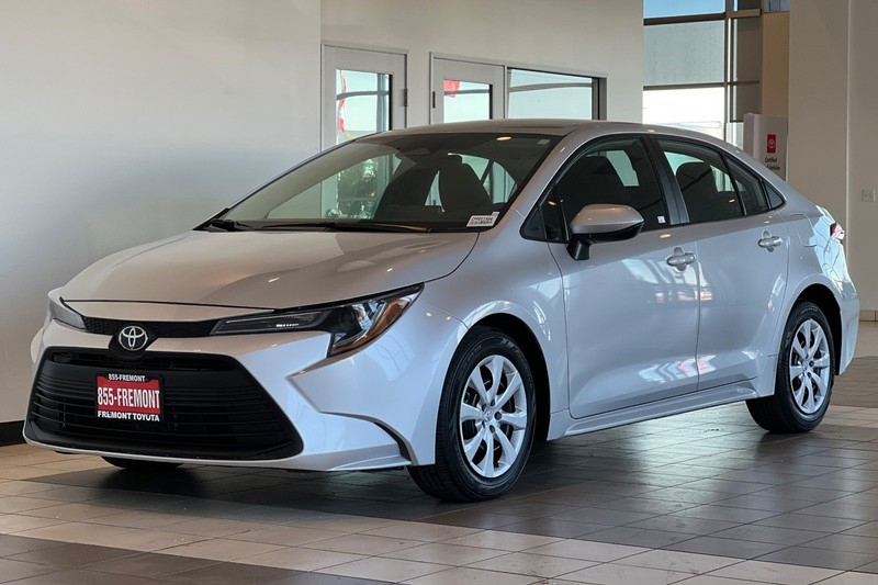 Toyota Corolla Vehicle Full-screen Gallery Image 08