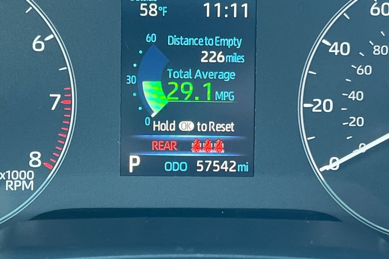 Toyota Corolla Vehicle Full-screen Gallery Image 23