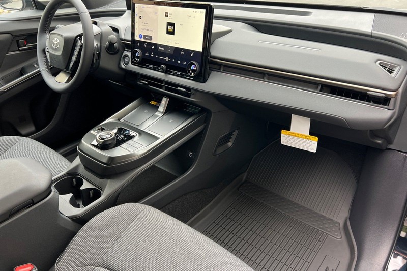 Toyota bZ Vehicle Full-screen Gallery Image 14