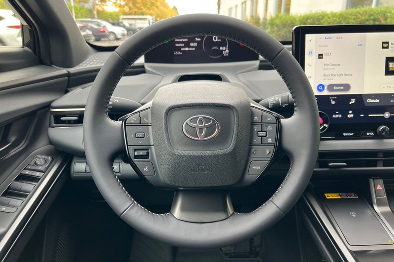 Toyota bZ Vehicle Full-screen Gallery Image 21