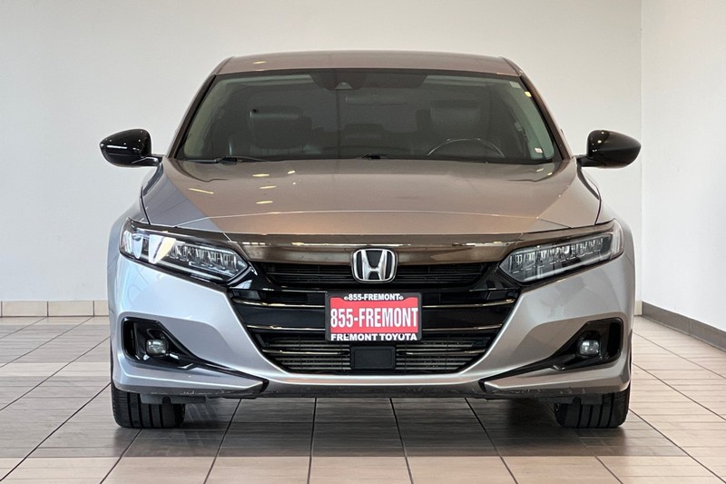 Honda Accord Sedan Vehicle Full-screen Gallery Image 09