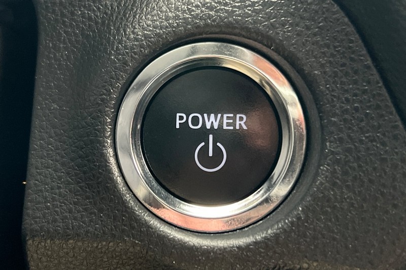 Toyota RAV4 Vehicle Full-screen Gallery Image 22