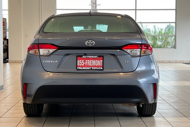 Toyota Corolla Vehicle Full-screen Gallery Image 05